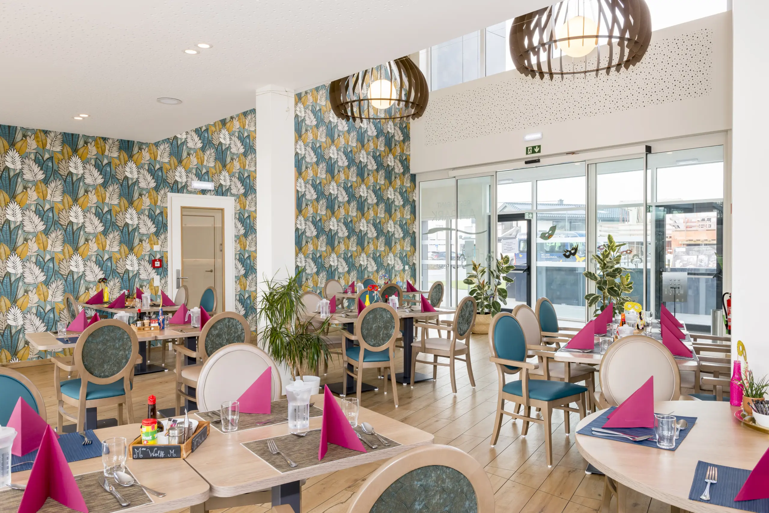 DLM-BissenLuxembourg_jafar_1br_1ch_ergomodel_easy-switch_7007+sop_7008+sop_patins_ergomodel_easygliss